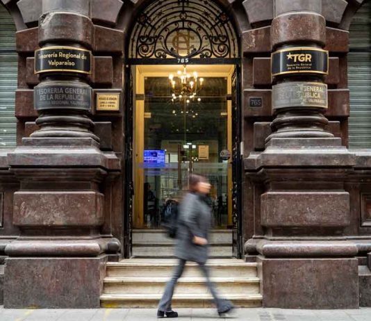 Nuevo revés para deudores CAE: Corte de Valparaíso ratifica legalidad de embargos de TGR Nuevo revés para deudores CAE: Corte de Valparaíso ratifica legalidad de embargos de TGR