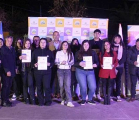 Puchuncaví beneficia a 360 estudiantes con beca municipal de educación superior
