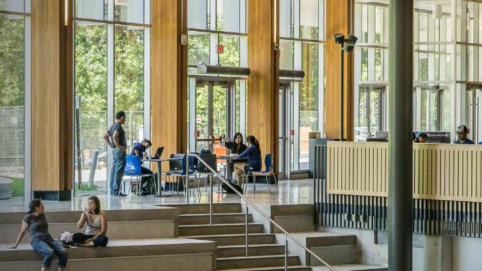 Previsegur - Seguridad para Colegios y Universidades, Ley de Seguridad Privada (N° 21.659)