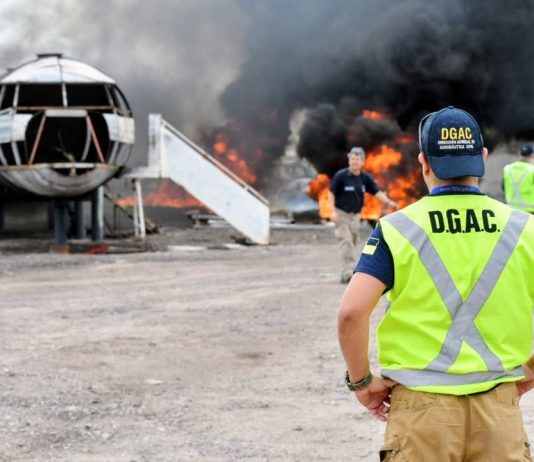 Simulacro de accidente aéreo movilizó a cerca de 100 estudiantes en el Aeropuerto Diego Aracena