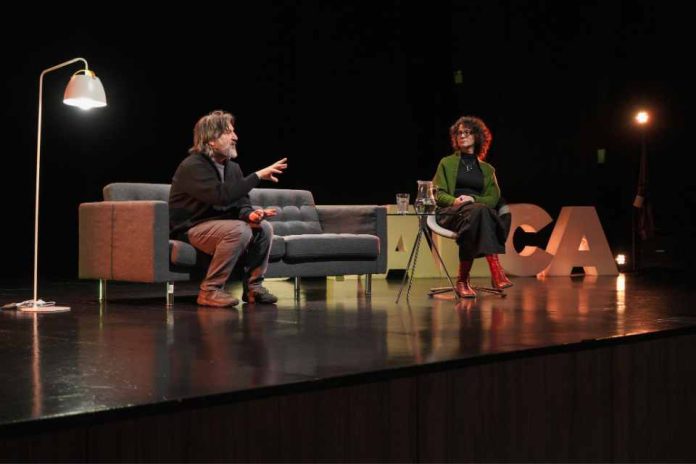 Smiljan Radic dialogó con futuros arquitectos del Maule