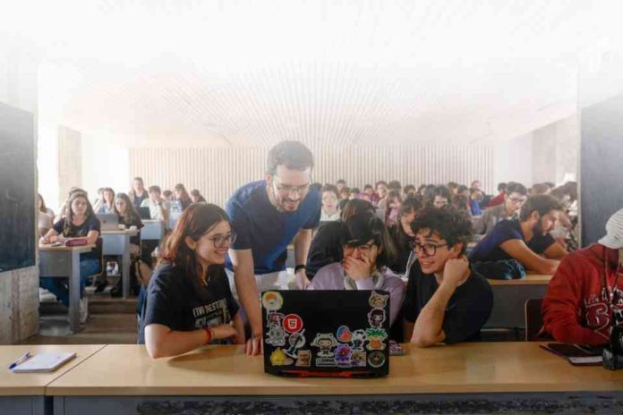 Con Paolo Benanti: la UC lanza Nodo IA para impulsar una inteligencia artificial al servicio de las personas  
