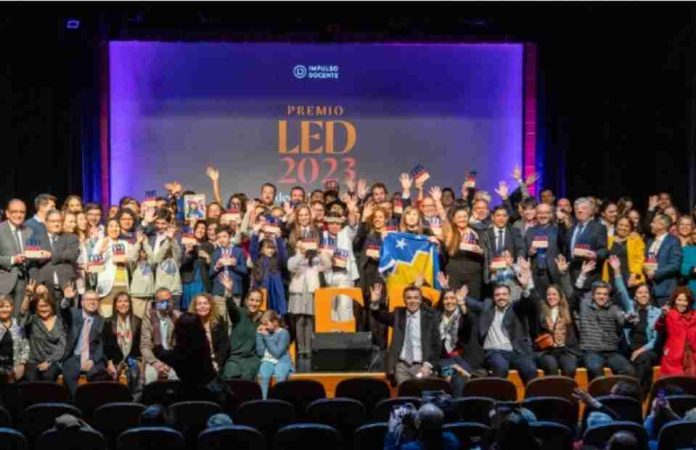 Últimos días para postular al Premio LED: buscan reconocer a directivos que están cambiando la educación en Chile