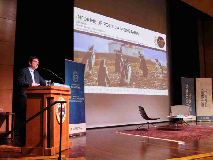Vicepresidente del Banco Central proyecta mercado del petróleo: “Es probable que nos quedemos con precios algo mayores que los que teníamos previos a la guerra” 