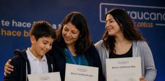 Caja La Araucana reconoce a más de 7.100 estudiantes con becas en la zona centro sur del país