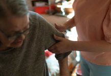 Chile envejece: ¿por qué cuidar a las personas mayores requiere una nueva formación? Chile envejece ¿por qué cuidar a las personas mayores requiere una nueva formación