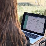 Chilenos en el extranjero “hacen patria” como tutores educativos online