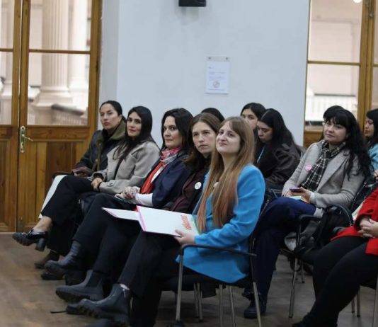 Comunicado Prensa Seminario Escuelas Valientes: una propuesta integral para el abordaje de la violencia escolar. Comunicado Prensa Seminario Escuelas Valientes: una propuesta integral para el abordaje de la violencia escolar.