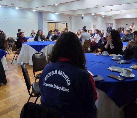 Consejos Escolares de toda La Araucanía impulsan una educación más democrática y participativa Consejos Escolares de toda La Araucanía impulsan una educación más democrática y participativa