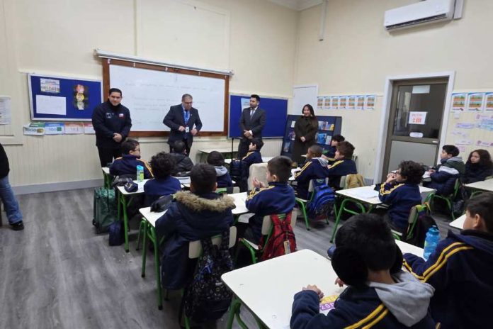 Educación y Salud se unen en campaña por un retorno a clases seguro