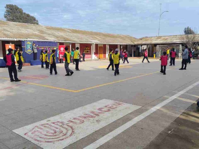 Escuela Poeta Huidobro y UNACEM Chile firman alianza para impulsar la educación en Lo Gallardo Escuela Poeta Huidobro y UNACEM Chile firman alianza para impulsar la educación en Lo Gallardo