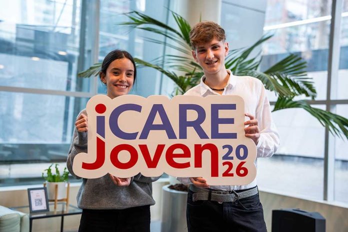 ICARE Joven reunirá a más de 180 líderes de todo Chile para construir soluciones concretas a los desafíos del país ICARE Joven reunirá a más de 180 líderes de todo Chile para construir soluciones concretas a los desafíos del país