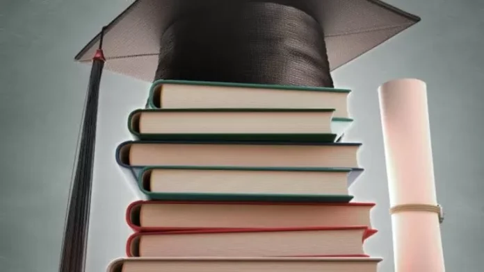 Libros-768x432 La mala educación (sobre la masificación de los títulos universitarios). Por Álvaro Vergara