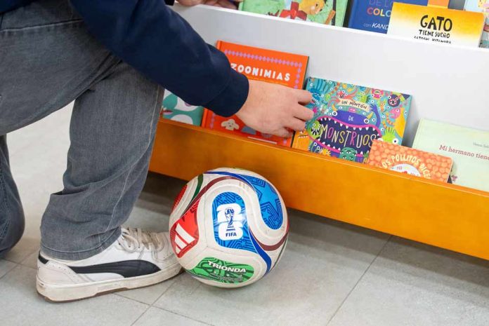 Mundial de Fútbol: cinco formas en que los niños y niñas pueden aprender mientras ven los partidos Mundial de Fútbol: cinco formas en que los niños y niñas pueden aprender mientras ven los partidos