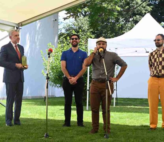 Radioteatro chileno La fábula del zorro cabezón gana el Grand Prix Nova en Rumania Radioteatro chileno La fábula del zorro cabezón gana el Grand Prix Nova en Rumania