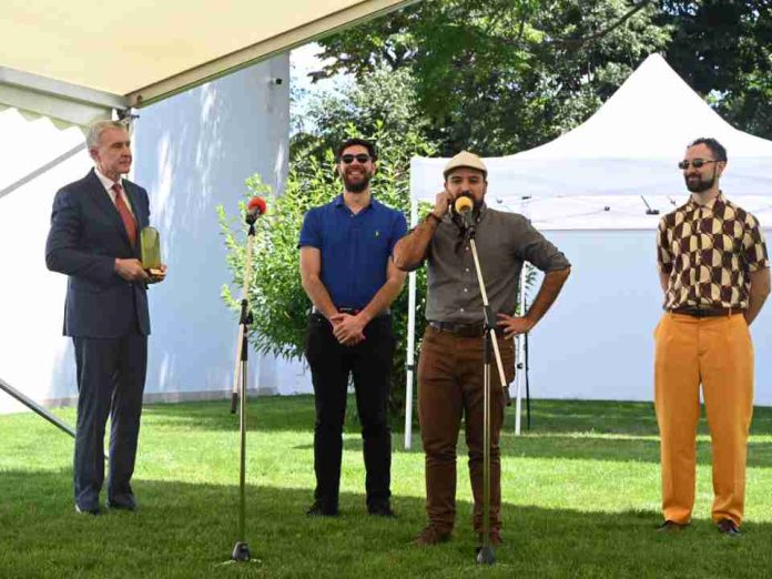 Radioteatro chileno La fábula del zorro cabezón gana el Grand Prix Nova en Rumania Radioteatro chileno La fábula del zorro cabezón gana el Grand Prix Nova en Rumania