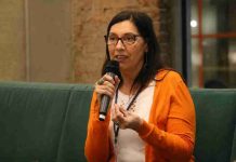 Reportaje | Magela Fuzatti: «No hay que prohibir la IA en la escuela, hay que enseñarla» Reportaje | Magela Fuzatti: "No hay que prohibir la IA en la escuela, hay que enseñarla"