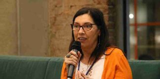 Reportaje | Magela Fuzatti: «No hay que prohibir la IA en la escuela, hay que enseñarla» Reportaje | Magela Fuzatti: "No hay que prohibir la IA en la escuela, hay que enseñarla"