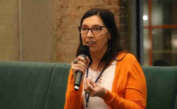 Reportaje | Magela Fuzatti: «No hay que prohibir la IA en la escuela, hay que enseñarla» Reportaje | Magela Fuzatti: "No hay que prohibir la IA en la escuela, hay que enseñarla"