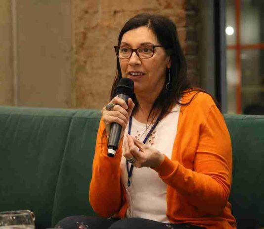 Reportaje | Magela Fuzatti: «No hay que prohibir la IA en la escuela, hay que enseñarla» Reportaje | Magela Fuzatti: "No hay que prohibir la IA en la escuela, hay que enseñarla"