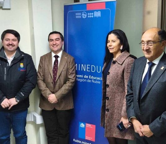 Seremi de Educación entregó $141 millones para apoyar el transporte escolar en comunas rurales de Ñuble Seremi de Educación entregó $141 millones para apoyar el transporte escolar en comunas rurales de Ñuble