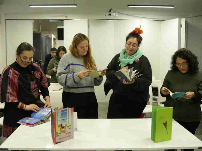 Seremi de las Culturas de La Araucanía capacitó a 41 mediadores de lectura y encargados de bibliotecas Seremi de las Culturas de La Araucanía capacitó a 41 mediadores de lectura y encargados de bibliotecas
