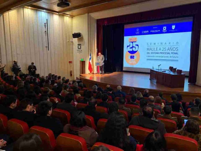 UTalca impulsó la reflexión sobre el futuro del Sistema Procesal Penal UTalca impulsó la reflexión sobre el futuro del Sistema Procesal Penal