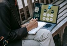 ¿Estudiar una maestría online en España sin salir de casa? Una de estas 200 becas puede ser tuya