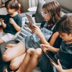 ¿Por qué Chile quiere limitar el acceso de menores de 16 años a las redes sociales?