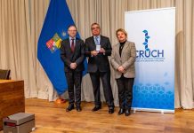 Álvaro Rojas recibe el Reconocimiento CRUCH a la Contribución en Educación Superior 2026
