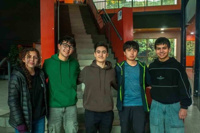 Cencosud respalda a cuatro estudiantes de enseñanza media que representarán a Chile en la Olimpiada Internacional de Informática 2026