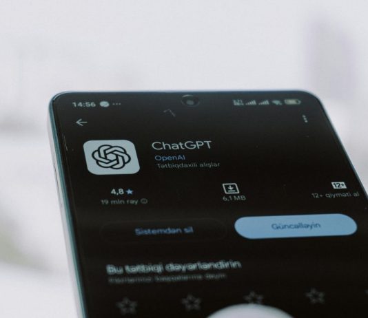 ChatGPT for Teens: el desafío de hacer la IA más segura para los adolescentes ChatGPT for Teens: el desafío de hacer la IA más segura para los adolescentes