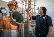 Chile celebra Fiestas Patrias con pisco, pero no cuenta con una carrera para formar a sus destiladores Chile celebra Fiestas Patrias con pisco, pero no cuenta con una carrera para formar a sus destiladores