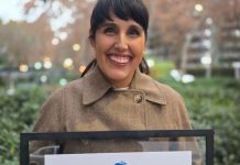 Chile inaugura su primer Salón de la Fama de Maratón de Natación con históricos reconocimientos a Víctor “Tiburón” Contreras y Bárbara Hernández Chile inaugura su primer Salón de la Fama de Maratón de Natación con históricos reconocimientos a Víctor “Tiburón” Contreras y Bárbara Hernández
