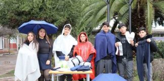 Con kit de lluvia, liceos técnico-profesionales de la Red SOFOFA combaten el ausentismo escolar por mal tiempo y fenómeno de El Niño