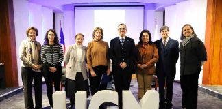 Enseñar a pensar, a discernir y tomar decisiones: los desafíos en el ámbito universitario a la luz de Magnifica Humanitas Enseñar a pensar, a discernir y tomar decisiones: los desafíos en el ámbito universitario a la luz de Magnifica Humanitas