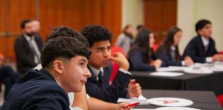 Estudiantes del Colegio Salesiano clasifican a la final de las Olimpiadas de Educación Financiera que se efectuará en el Banco Central