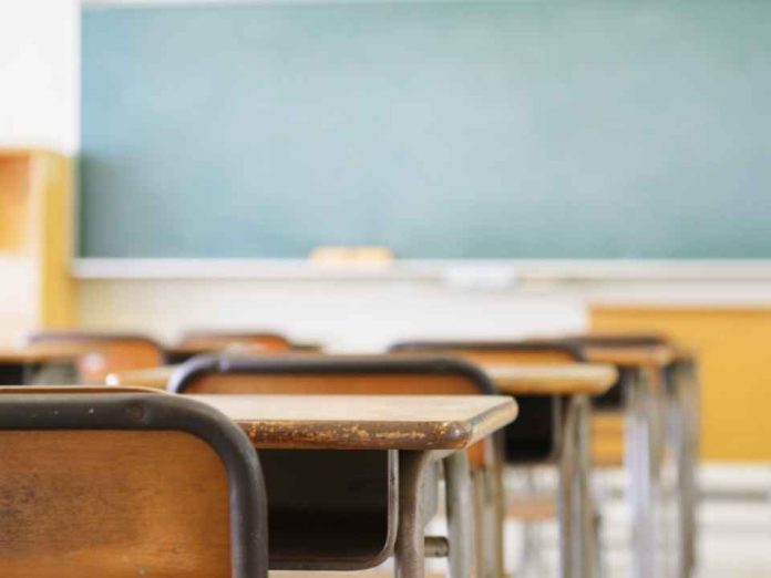 Evaluación docente con sentido formativo más allá del cumplimiento administrativo Evaluación docente con sentido formativo: más allá del cumplimiento administrativo