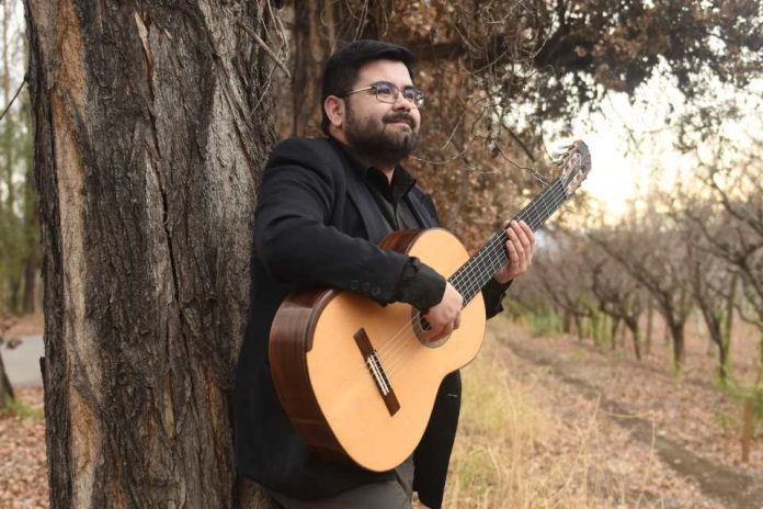 Guitarrista chileno Gonzalo Arias debutará junto a la Orquesta Sinfónica de Brisbane, Australia, interpretando el histórico Concierto de Aranjuez Guitarrista chileno Gonzalo Arias debutará junto a la Orquesta Sinfónica de Brisbane, Australia, interpretando el histórico Concierto de Aranjuez