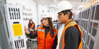 Las mujeres ya dominan la matrícula técnico-profesional, pero menos del 30% elige carreras STEM Las mujeres ya dominan la matrícula técnico-profesional, pero menos del 30% elige carreras STEM
