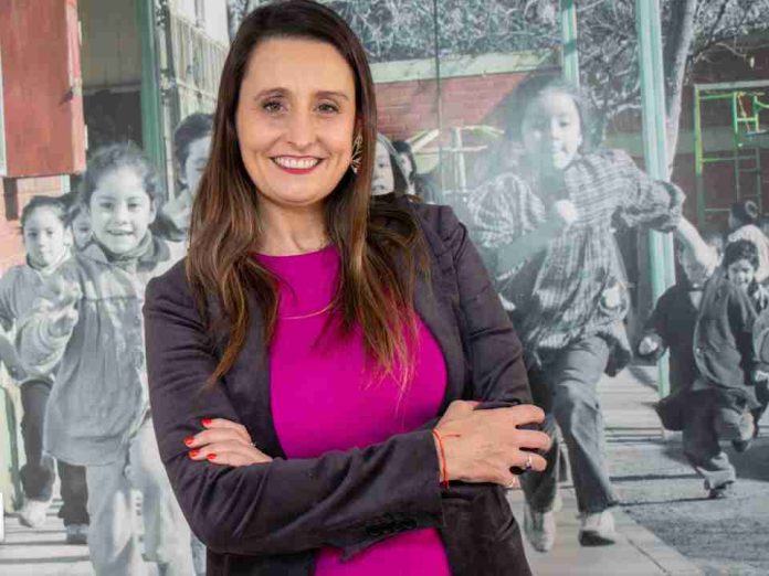 María de la Luz González, Fundación Educacional Oportunidad