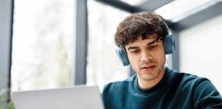 Matrícula 2026 de educación superior online se consolida en Chile impulsada por estudiantes mayores de 35 años Matrícula 2026 de educación superior online se consolida en Chile impulsada por estudiantes mayores de 35 años