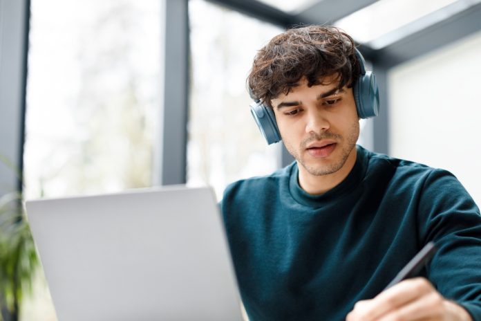 Matrícula 2026 de educación superior online se consolida en Chile impulsada por estudiantes mayores de 35 años Matrícula 2026 de educación superior online se consolida en Chile impulsada por estudiantes mayores de 35 años