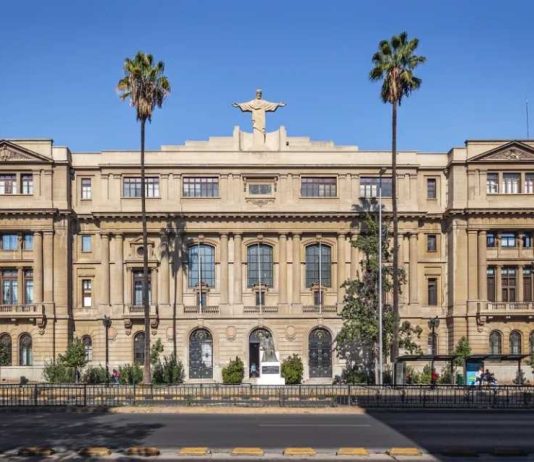 Universidad Católica abre convocatoria para nominar a exalumnas y exalumnos con mayor impacto en la sociedad Pontificia Universidad Católica de Chile PUC