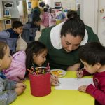 Reportaje | Involucramiento familiar mejora el aprendizaje infantil y aumenta la asistencia al jardín Reportaje | Involucramiento familiar mejora el aprendizaje infantil y aumenta la asistencia al jardín
