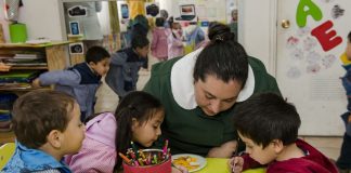 Reportaje | Involucramiento familiar mejora el aprendizaje infantil y aumenta la asistencia al jardín