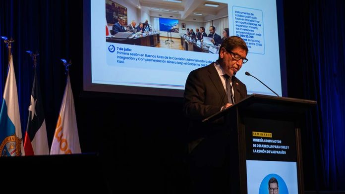mineria-valparaiso-seminario-inversiones-desarrollo-regional “Nuestra urgencia es recuperar ese terreno”: Biministro Mas plantea estrategia para recuperar el liderazgo minero de Chile