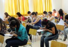 A dos meses de la PAES: 50% de estudiantes vulnerables está “poco o nada informado” sobre postulación a gratuidad, becas y créditos A dos meses de la PAES: 50% de estudiantes vulnerables está “poco o nada informado” sobre postulación a gratuidad, becas y créditos