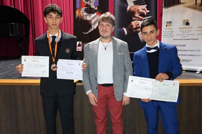 Academia de Artes Musicales UCT suma nuevo reconocimiento en Concurso Nacional de Piano Academia de Artes Musicales UCT suma nuevo reconocimiento en Concurso Nacional de Piano