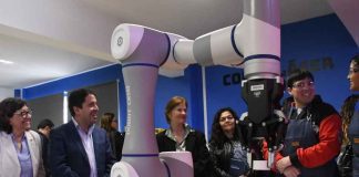 Atacama inaugura su primer Aula MakerSTEM en un establecimiento de educación técnico-profesional en Paipote Atacama inaugura su primer Aula MakerSTEM en un establecimiento de educación técnico-profesional en Paipote